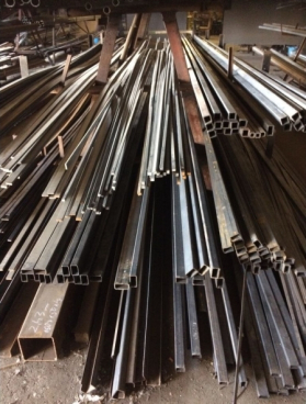 SALDUS GRASIS SIA, metālizstrādājumu, saimniecības preču un elektromateriālu veikals-noliktava